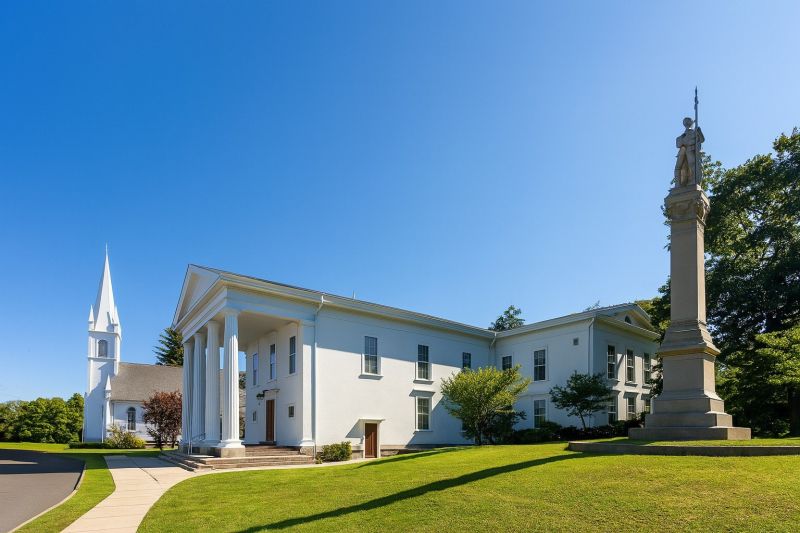 Local Vinyl Windows Installation in Branford, CT