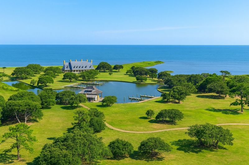 Local Window Remodeling in Corolla, NC