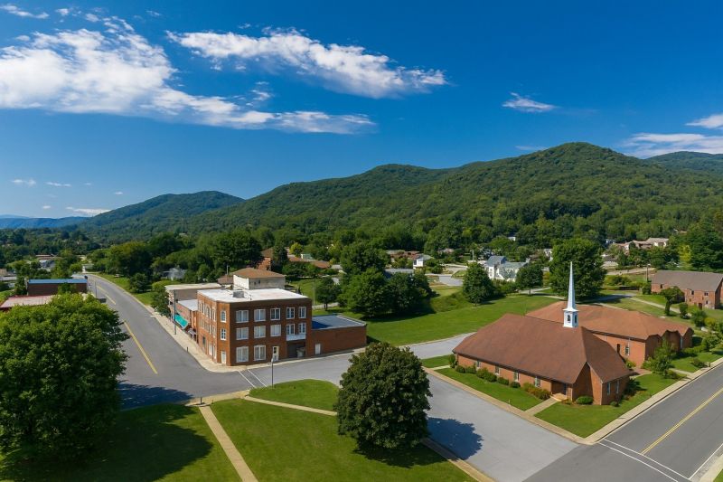 Local Window Service in Burnsville, NC